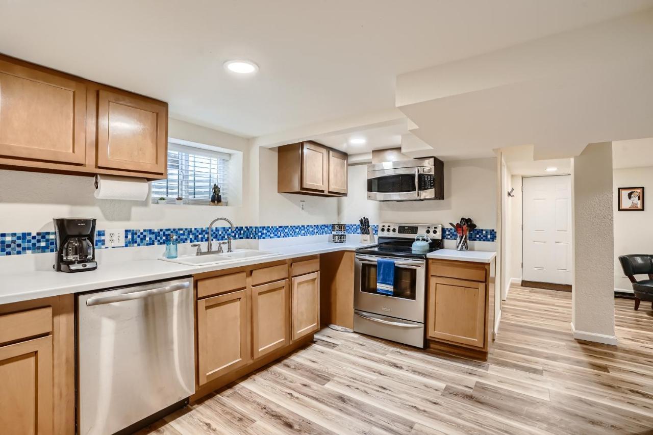 Apartamento Sloans Getaway - Basement Near Broncos And Downtown Denver Lakewood