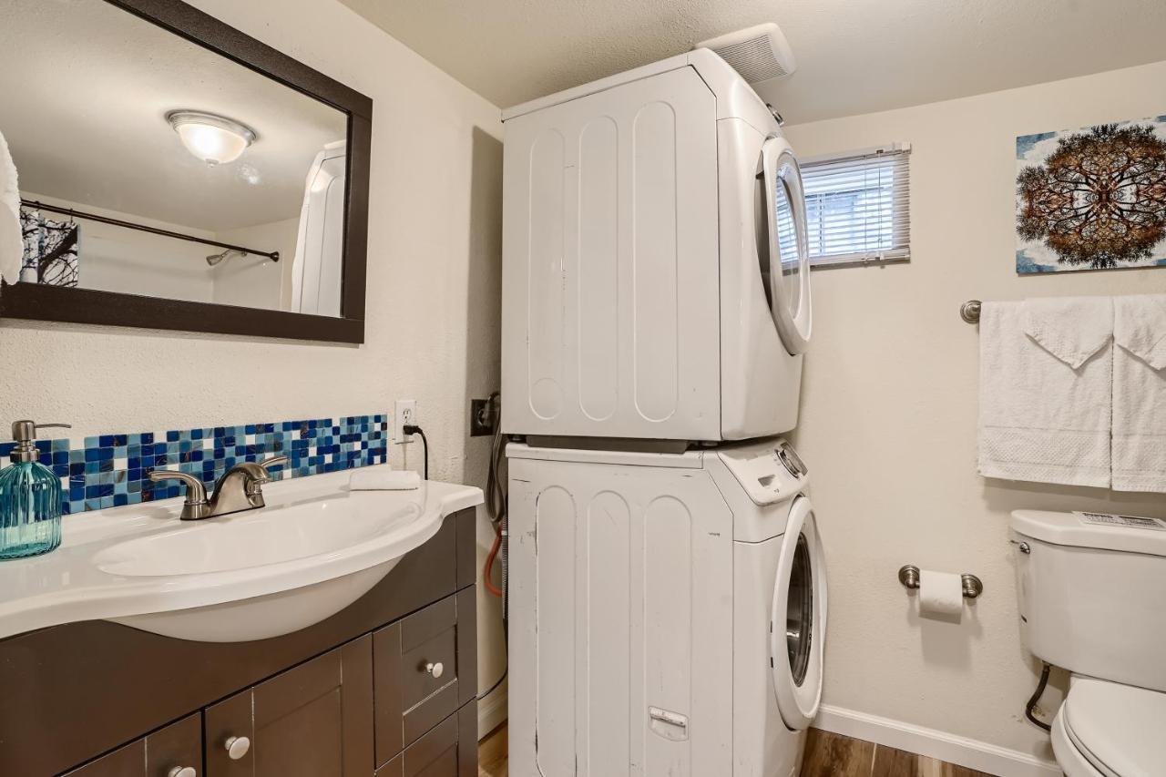 Sloans Getaway - Basement Near Broncos And Downtown Denver * Lakewood
