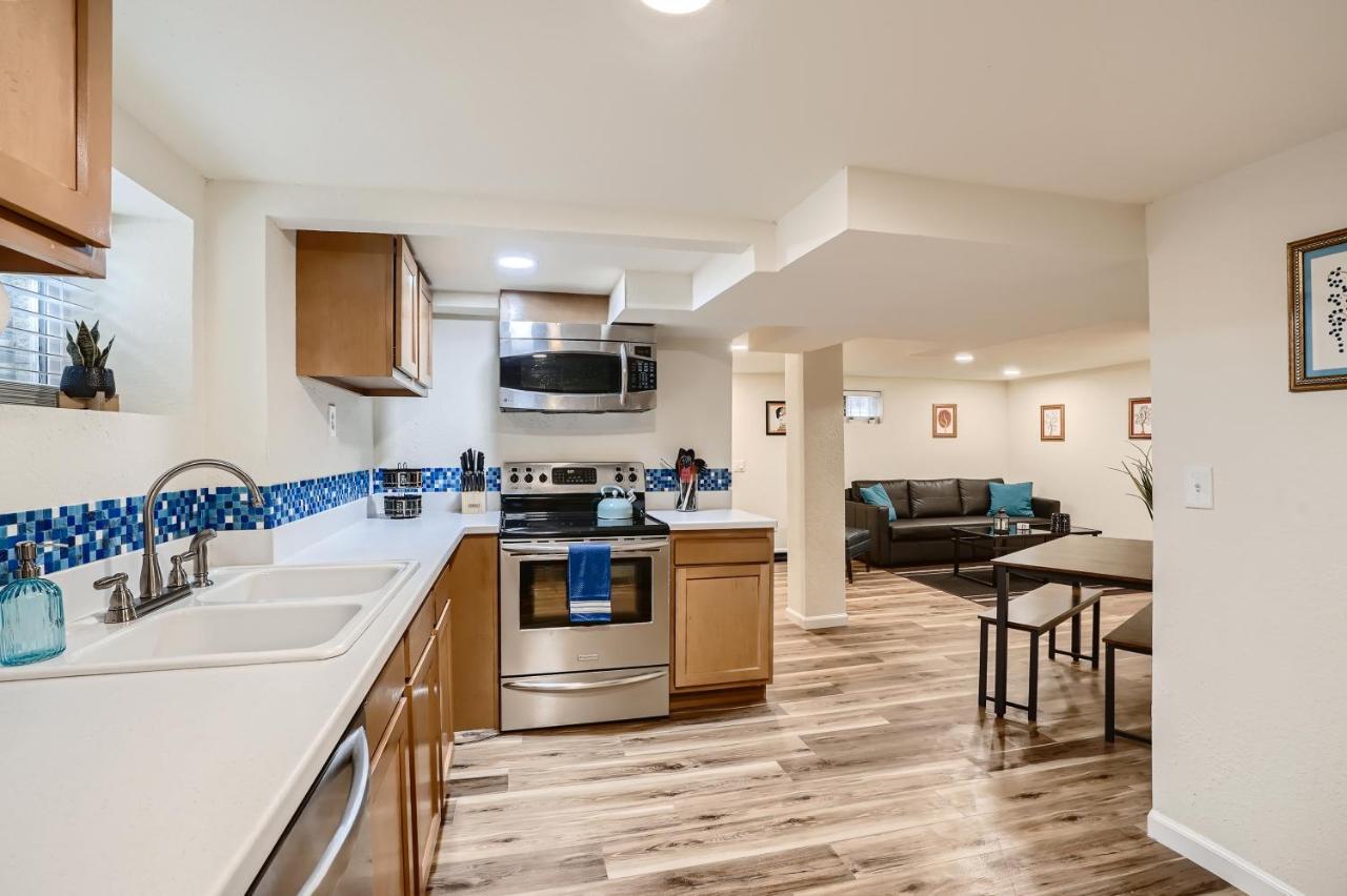 Sloans Getaway - Basement Near Broncos And Downtown Denver Apartment
